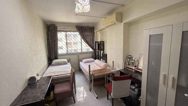 419 Hougang Avenue 8, 419 Hougang Avenue 8, Hougang / Punggol / Sengkang, 3 Bedrooms, 1,162 sqft, HDB Flat For Sale, by Darryl Cresswell, 500275746 - Bedroom - PropertyGuru.com.sg