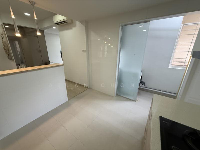 Carissa Park Condo, 2 Flora Drive, Changi Airport / Changi Village, 2 Bedrooms, 969 sqft, Condominium For Sale, by Allan Chong, 500275756 - Interior - PropertyGuru.com.sg