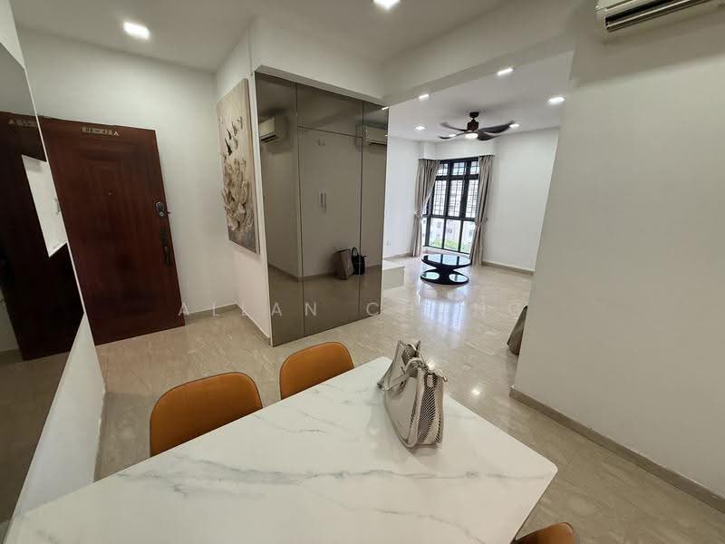 Carissa Park Condo, 2 Flora Drive, Changi Airport / Changi Village, 2 Bedrooms, 969 sqft, Condominium For Sale, by Allan Chong, 500275756 - Living Room - PropertyGuru.com.sg