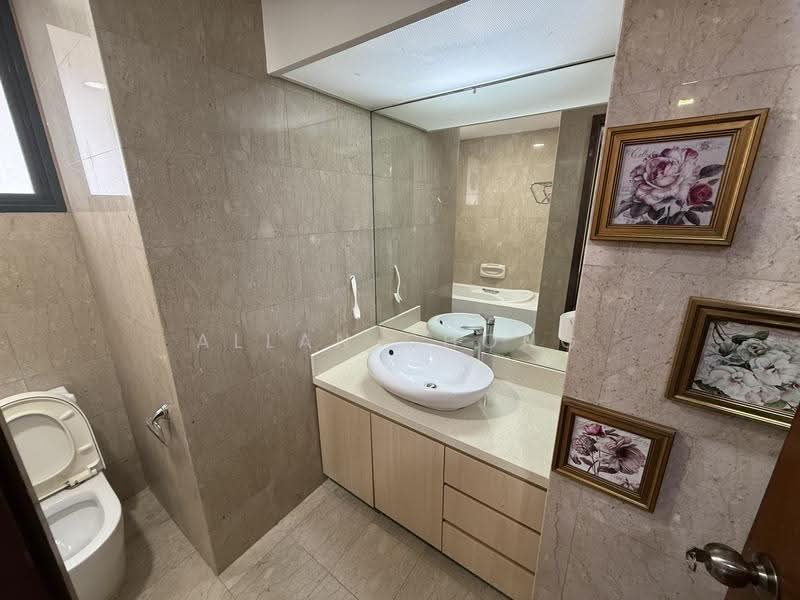 Carissa Park Condo, 2 Flora Drive, Changi Airport / Changi Village, 2 Bedrooms, 969 sqft, Condominium For Sale, by Allan Chong, 500275756 - Bathroom - PropertyGuru.com.sg