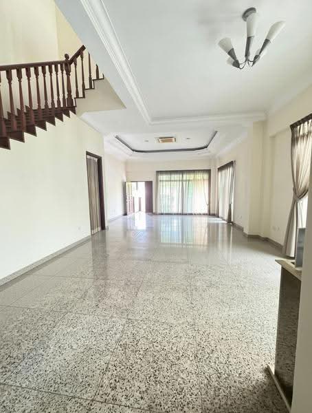 Semi-Detached @ Serangoon Gardens, Hougang / Punggol / Sengkang, 5 Bedrooms, 2,800 sqft, Semi-Detached House For Sale, by JS Lee, 500275761 - Dining-Living Room - PropertyGuru.com.sg