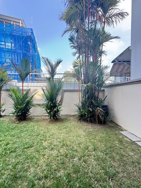 Semi-Detached @ Serangoon Gardens, Hougang / Punggol / Sengkang, 5 Bedrooms, 2,800 sqft, Semi-Detached House For Sale, by JS Lee, 500275761 - Exterior - PropertyGuru.com.sg