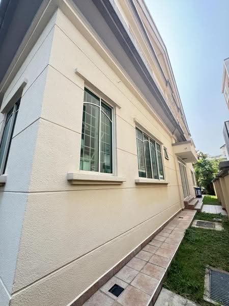 Semi-Detached @ Serangoon Gardens, Hougang / Punggol / Sengkang, 5 Bedrooms, 2,800 sqft, Semi-Detached House For Sale, by JS Lee, 500275761 - Exterior - PropertyGuru.com.sg