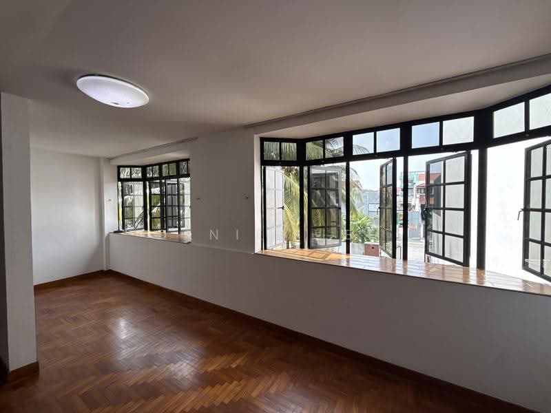 5-Bed Garden Semi-D · Direct MRT to Orchard & CBD, Mandai / Upper Thomson, 5 Bedrooms, 4,500 sqft, Semi-Detached House For Rent, by Daniel Lee, 500275766 - PropertyGuru.com.sg