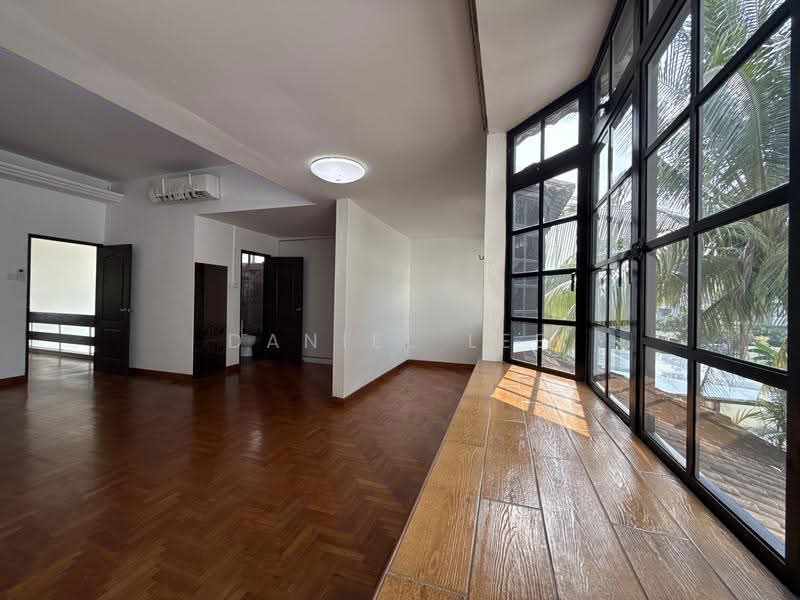 5-Bed Garden Semi-D · Direct MRT to Orchard & CBD, Mandai / Upper Thomson, 5 Bedrooms, 4,500 sqft, Semi-Detached House For Rent, by Daniel Lee, 500275766 - PropertyGuru.com.sg