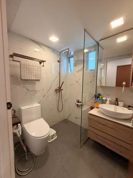 807B Chai Chee Road, 807B Chai Chee Road, Bedok / Upper East Coast, 2 Bedrooms, 1,001 sqft, HDB Flat For Sale, by Casey Teh, 500275767 - Bathroom - PropertyGuru.com.sg