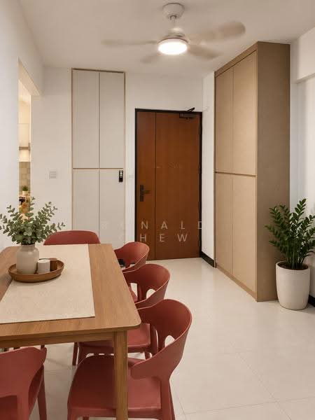 166B Teck Whye Crescent, 166B Teck Whye Crescent, Dairy Farm / Bukit Panjang / Choa Chu Kang, 2 Bedrooms, 732 sqft, HDB Flat For Sale, by Ronald Chew, 500275769 - Dining Room - PropertyGuru.com.sg