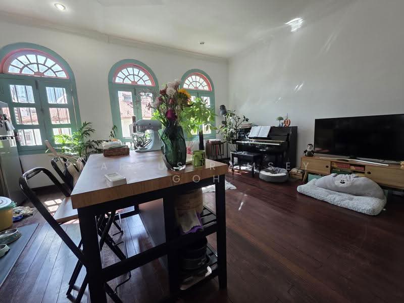 Conservation Landed, Spottiswoode road, Chinatown / Tanjong Pagar, 9 Bedrooms, 5,197 sqft, Corner Terrace For Sale, by Marcus Ramsey Goh, 500275771 - Living Room - PropertyGuru.com.sg
