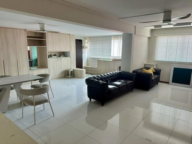 149 Bishan Street 11, 149 Bishan Street 11, Ang Mo Kio / Bishan / Thomson, 3 Bedrooms, 1,302 sqft, HDB Flat For Rent, by Eva Sek, 500275776 - Living Room - PropertyGuru.com.sg