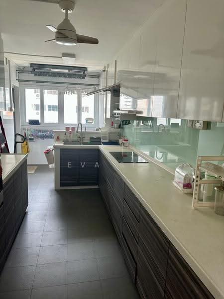 149 Bishan Street 11, 149 Bishan Street 11, Ang Mo Kio / Bishan / Thomson, 3 Bedrooms, 1,302 sqft, HDB Flat For Rent, by Eva Sek, 500275776 - Kitchen - PropertyGuru.com.sg