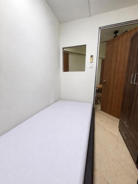 The Regalia, 2 River Valley Close, Orchard / River Valley, Room Rental, 48 sqft, Apartment For Rent, by James Lee, 500275777 - Bedroom - PropertyGuru.com.sg