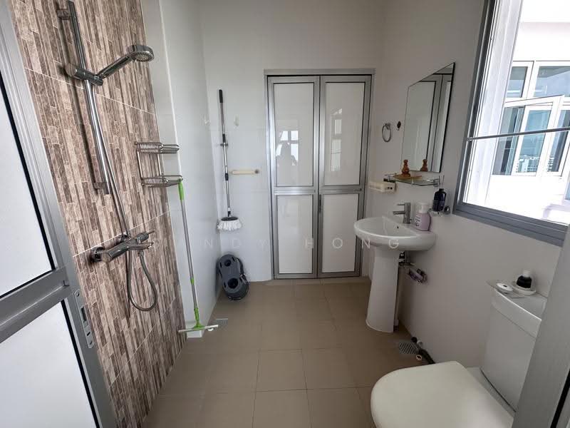448B Bukit Batok West Avenue 9, 448B Bukit Batok West Avenue 9, Dairy Farm / Bukit Panjang / Choa Chu Kang, 1 Bedroom, 505 sqft, HDB Flat For Sale, by Sandy Hong, 500275786 - Bathroom - PropertyGuru.com.sg