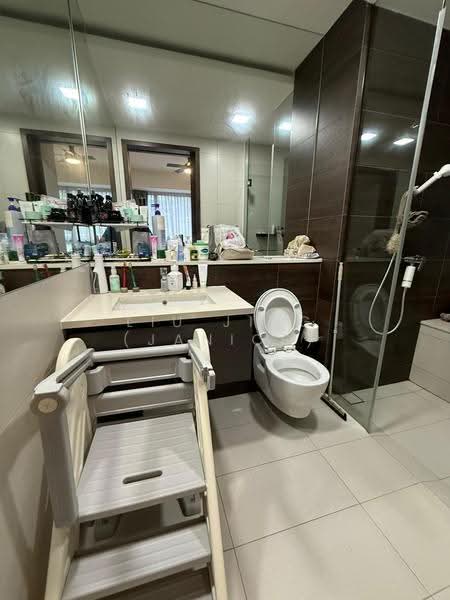 D'Nest, 141 Pasir Ris Grove, Pasir Ris / Tampines, 2 Bedrooms, 754 sqft, Condominium For Rent, by Liu Jing (Janice), 500275795 - Bathroom - PropertyGuru.com.sg