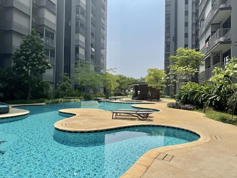 The Florence Residences, 97 Hougang Avenue 2, Hougang / Punggol / Sengkang, 3 Bedrooms, 936 sqft, Condominium For Rent, by Josephine Ong, 500275796 - Swimmingly pool - PropertyGuru.com.sg