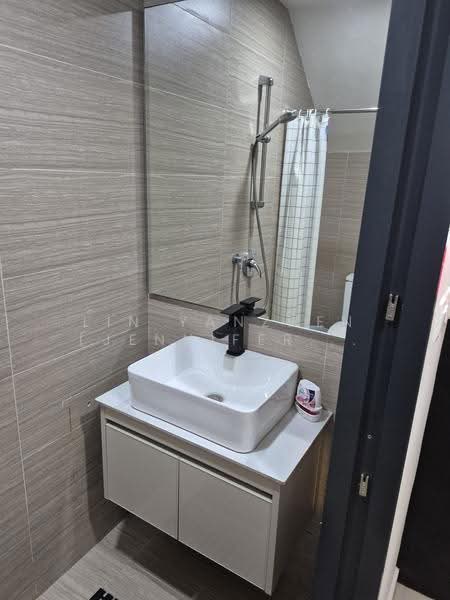 Guillemard Suites, 213 Guillemard Road, Eunos / Geylang / Paya Lebar, Room Rental, 200 sqft, Apartment For Rent, by Lin Yanzhen (Jennifer Lin), 500275797 - Bathroom - PropertyGuru.com.sg