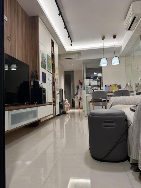 Whistler Grand, 107 West Coast Vale, Buona Vista / West Coast / Clementi New Town, 4 Bedrooms, 1,270 sqft, Condominium For Sale, by Cynthia TAN, 500275801 - Living Room - PropertyGuru.com.sg