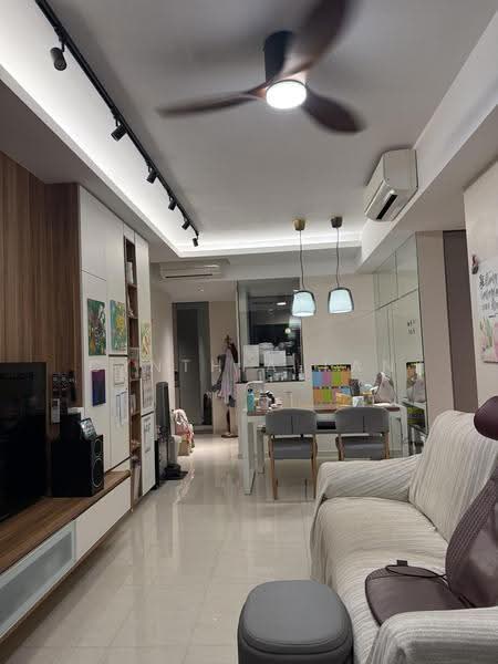 Whistler Grand, 107 West Coast Vale, Buona Vista / West Coast / Clementi New Town, 4 Bedrooms, 1,270 sqft, Condominium For Sale, by Cynthia TAN, 500275801 - Living Room - PropertyGuru.com.sg