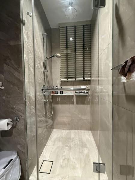 Whistler Grand, 107 West Coast Vale, Buona Vista / West Coast / Clementi New Town, 4 Bedrooms, 1,270 sqft, Condominium For Sale, by Cynthia TAN, 500275801 - Bathroom - PropertyGuru.com.sg