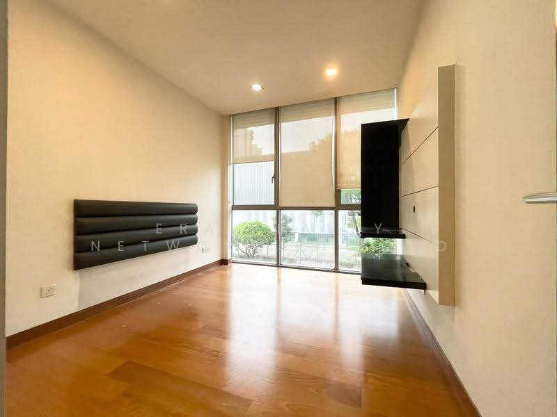 The Linear, 886 Upper Bukit Timah Road, Dairy Farm / Bukit Panjang / Choa Chu Kang, 3 Bedrooms, 1,249 sqft, Apartment For Sale, by Phoebe, 500275804 - Interior - PropertyGuru.com.sg
