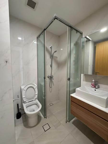 Tre Residences, 7 Geylang East Avenue 1, Eunos / Geylang / Paya Lebar, 3 Bedrooms, 750 sqft, Condominium For Rent, by Joyce Tan, 500275809 - Bathroom - PropertyGuru.com.sg