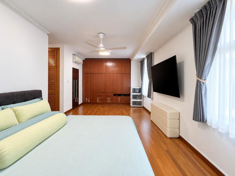 Spacious Detached Home | 5,933 sqft Land | Move-In Ready, Almond Avenue, Dairy Farm / Bukit Panjang / Choa Chu Kang, 5 Bedrooms, 5,933 sqft, Semi-Detached House For Sale, by Ernest Tan, 500275814 - Bedroom - PropertyGuru.com.sg