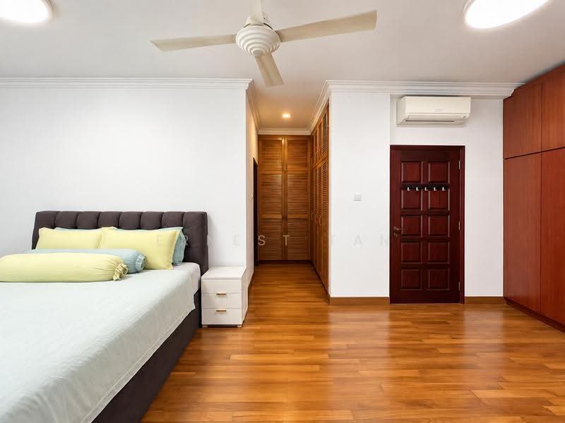 Spacious Detached Home | 5,933 sqft Land | Move-In Ready, Almond Avenue, Dairy Farm / Bukit Panjang / Choa Chu Kang, 5 Bedrooms, 5,933 sqft, Semi-Detached House For Sale, by Ernest Tan, 500275814 - Bedroom - PropertyGuru.com.sg