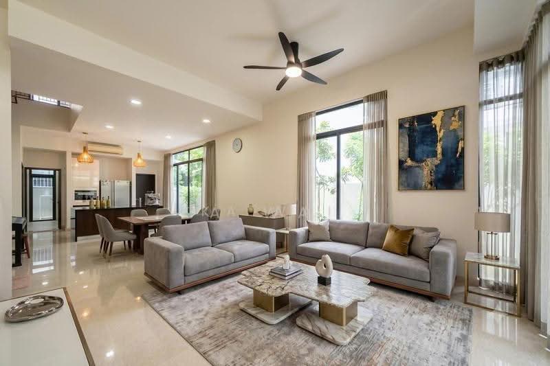 Luxus Hills | The Estate, Luxus Hill Drive, Seletar / Yio Chu Kang, 5 Bedrooms, 3,850 sqft, Terraced House For Sale, by Ka Wai, 500275817 - Living Room - PropertyGuru.com.sg