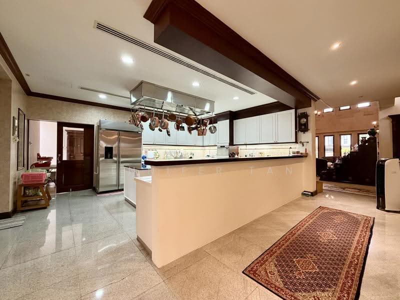 Green Hill Estate, 16 Chestnut Crescent, Dairy Farm / Bukit Panjang / Choa Chu Kang, 5 Bedrooms, 8,500 sqft, Bungalow House For Sale, by Jennifer Tan, 500275820 - Kitchen - PropertyGuru.com.sg