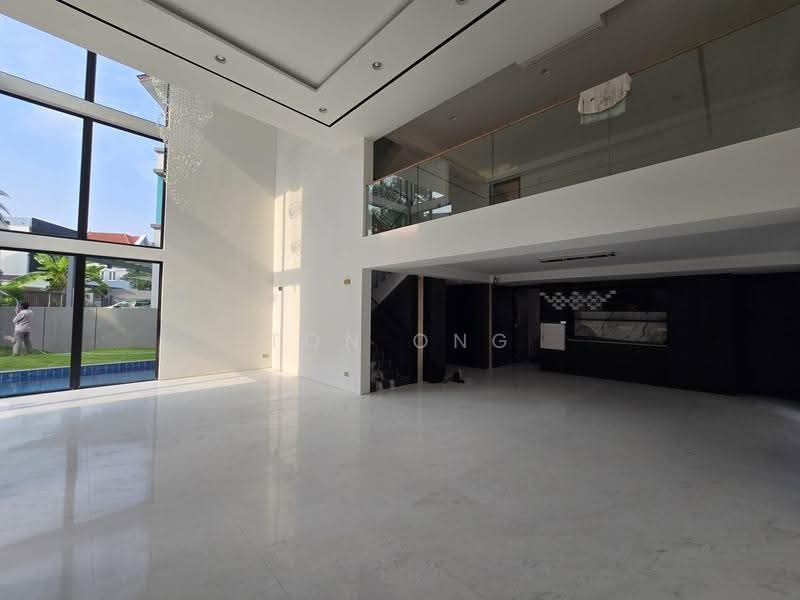* LEGACY HOMES * WATTEN ESTATE BRAND NEW DETACHED HOUSE, Watten Drive/Watten Heights/Watten Terrace/Watten Estate Road/Watten View, Newton / Novena, 6 Bedrooms, 9,614 sqft, Detached House For Sale, by Ton Ong, 500275822 - Living Room - PropertyGuru.com.sg