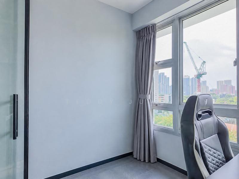 50 Commonwealth Drive, 50 Commonwealth Drive, Alexandra / Commonwealth, 2 Bedrooms, 678 sqft, HDB Flat For Sale, by Teddy Juay, 500275824 - Study - PropertyGuru.com.sg