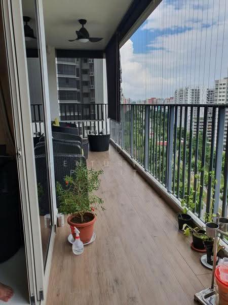 Heron Bay, 55 Upper Serangoon View, Hougang / Punggol / Sengkang, 4 Bedrooms, 1,281 sqft, Condominium For Sale, by EDMUND TEO, 500275833 - Balcony - PropertyGuru.com.sg
