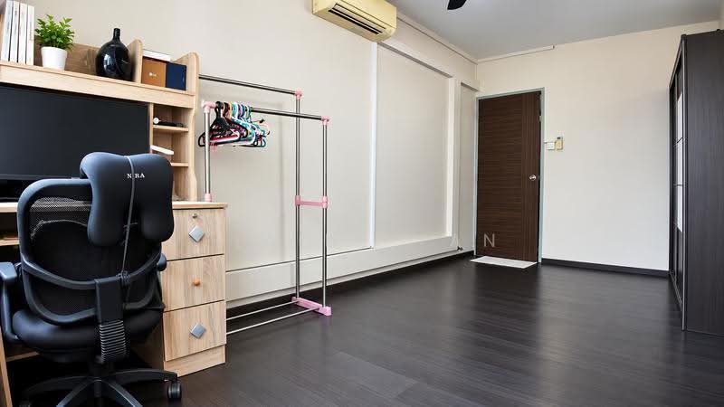 824 Jurong West Street 81, 824 Jurong West Street 81, Boon Lay / Jurong / Tuas, 4 Bedrooms, 1,302 sqft, HDB Flat For Sale, by Elaine Tan, 500275862 - Common Room 1 - PropertyGuru.com.sg