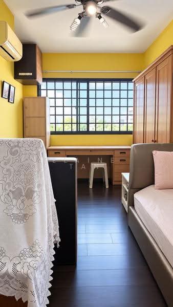 824 Jurong West Street 81, 824 Jurong West Street 81, Boon Lay / Jurong / Tuas, 4 Bedrooms, 1,302 sqft, HDB Flat For Sale, by Elaine Tan, 500275862 - Common Room 3 - PropertyGuru.com.sg