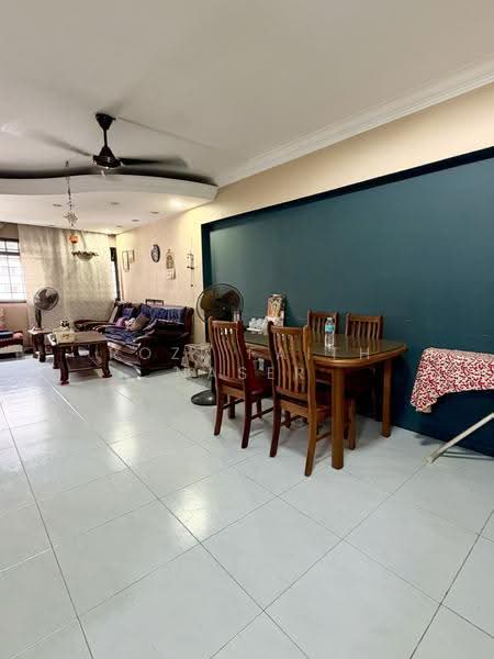 290A Bukit Batok Street 24, 290A Bukit Batok Street 24, Dairy Farm / Bukit Panjang / Choa Chu Kang, 3 Bedrooms, 1,109 sqft, HDB Flat For Sale, by Rozi Faith Naser, 500275870 - Living Room - PropertyGuru.com.sg