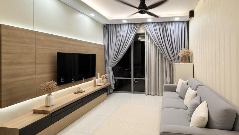 Arc at Tampines, Tampines Avenue 8, Pasir Ris / Tampines, 3 Bedrooms, 1,130 sqft, Condominium For Sale, by Esther Chin, 500275872 - Living Room - PropertyGuru.com.sg