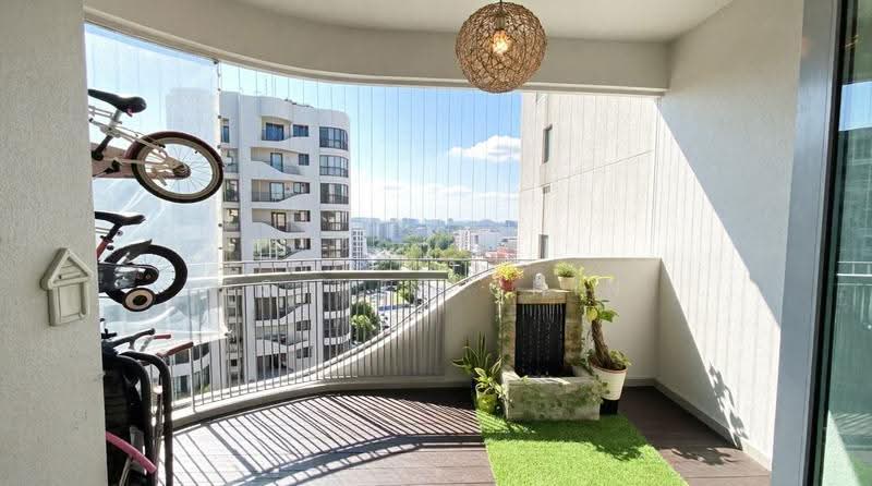 Arc at Tampines, Tampines Avenue 8, Pasir Ris / Tampines, 3 Bedrooms, 1,130 sqft, Condominium For Sale, by Esther Chin, 500275872 - Balcony - PropertyGuru.com.sg