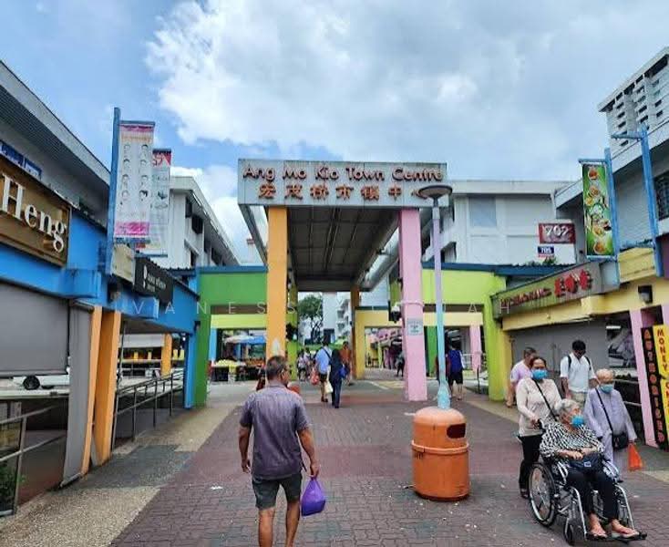 444 Ang Mo Kio Avenue 10, 444 Ang Mo Kio Avenue 10, Ang Mo Kio / Bishan / Thomson, 3 Bedrooms, 721 sqft, HDB Flat For Sale, by Vanessa Chuah, 500275903 - Exterior - PropertyGuru.com.sg