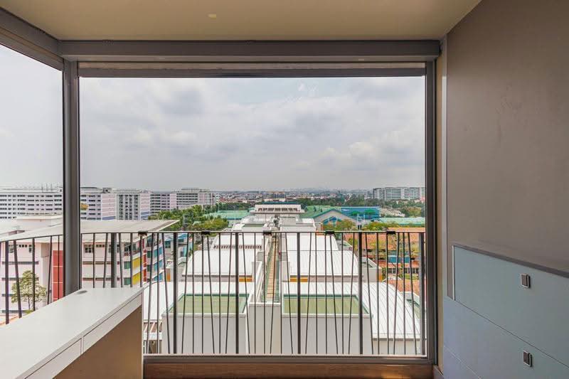 Hundred Palms Residences, 270 Yio Chu Kang Road, Hougang / Punggol / Sengkang, 3 Bedrooms, 883 sqft, Condominium For Sale, by Vevien Ong, 500275916 - Balcony - PropertyGuru.com.sg