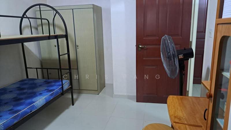 207A Compassvale Lane, 207A Compassvale Lane, Hougang / Punggol / Sengkang, Room Rental, 60 sqft, HDB Flat For Rent, by Chris Pang, 500275929 - Bedroom - PropertyGuru.com.sg