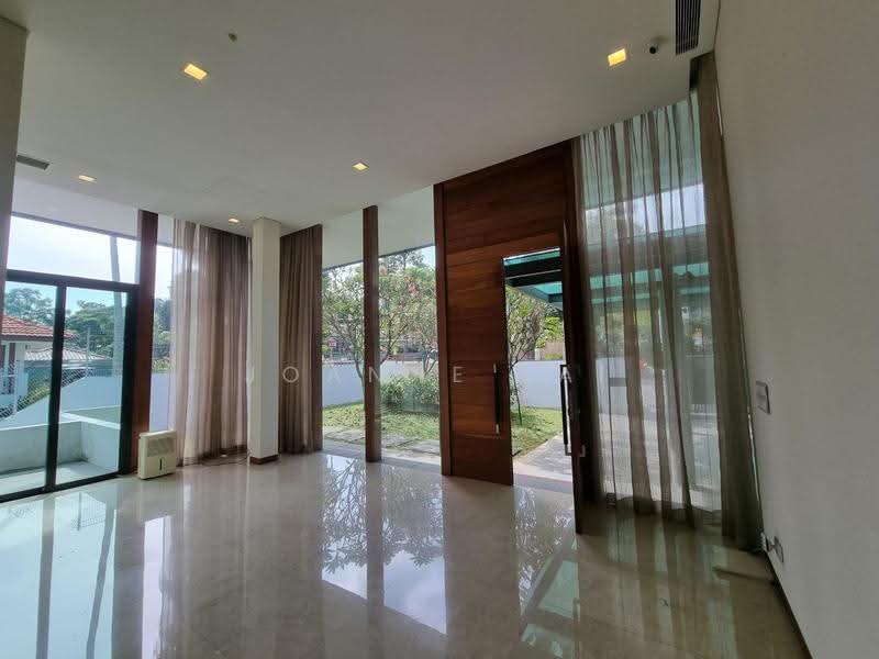 ★ MODERN GCB NEAR BOTANIC GARDEN ★ SOLE MARKETING AGENT, Tanglin / Holland / Bukit Timah, 4 Bedrooms, 8,000 sqft, Good Class Bungalow For Sale, by Joanne Lai, 500275940 - Living Room - PropertyGuru.com.sg
