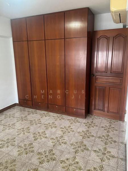 110 Lorong 1 Toa Payoh, 110 Lorong 1 Toa Payoh, Balestier / Toa Payoh, 2 Bedrooms, 700 sqft, HDB Flat For Sale, by Marcus Cheng Jia Jun, 500275956 - Interior - PropertyGuru.com.sg
