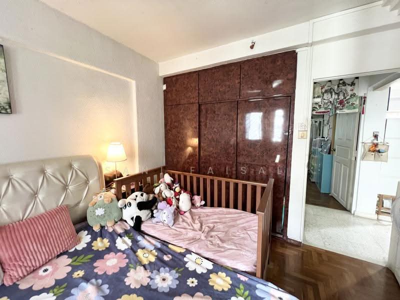412 Pandan Gardens, 412 Pandan Gardens, Boon Lay / Jurong / Tuas, 2 Bedrooms, 775 sqft, HDB Flat For Sale, by Sani Faisal, 500275957 - Bedroom - PropertyGuru.com.sg