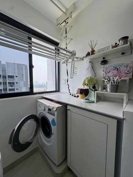 102B Bidadari Park Drive, 102B Bidadari Park Drive, Balestier / Toa Payoh, 2 Bedrooms, 731 sqft, HDB Flat For Sale, by Joey Tan 陈美诗, 500275971 - Balcony - PropertyGuru.com.sg