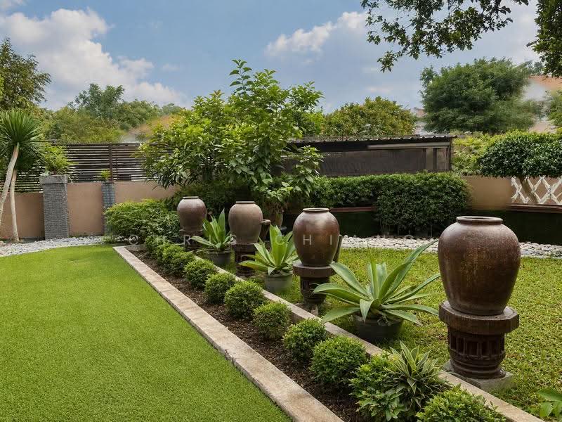 Gerald Park, Gerald Park, Seletar / Yio Chu Kang, 5 Bedrooms, 4,300 sqft, Bungalow House For Sale, by Chris Chiang, 500275981 - Garden - PropertyGuru.com.sg