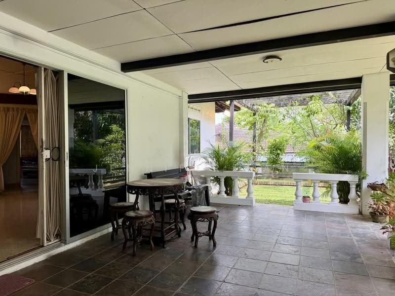 Chestnut Crescent, Dairy Farm / Bukit Panjang / Choa Chu Kang, 4 Bedrooms, 6,754 sqft, Detached House For Sale, by Jennifer Tan, 500275986 - Exterior - PropertyGuru.com.sg