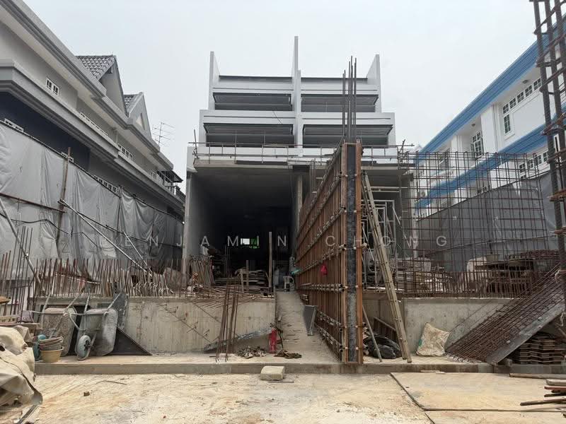 Value Buy Brand New Freehold Semi-Detached with 6 Ensuite Beds and Pool in D14, Jalan Ismail, Eunos / Geylang / Paya Lebar, 6 Bedrooms, 7,006 sqft, Semi-Detached House For Sale, by Benjamin Chong, 500275992 - Exterior - PropertyGuru.com.sg