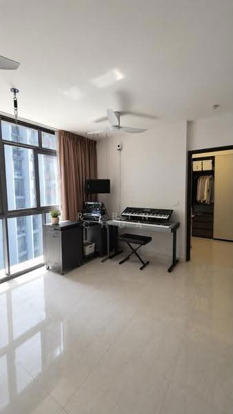 Symphony Suites, 17 Yishun Close, Sembawang / Yishun, 2 Bedrooms, 678 sqft, Condominium For Sale, by Robin Chua, 500276002 - Interior - PropertyGuru.com.sg