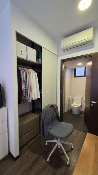 Symphony Suites, 17 Yishun Close, Sembawang / Yishun, 2 Bedrooms, 678 sqft, Condominium For Sale, by Robin Chua, 500276002 - Bathroom - PropertyGuru.com.sg