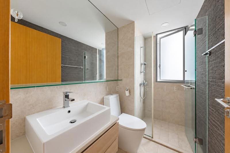 Seastrand, 1 Pasir Ris Link, Pasir Ris / Tampines, 4 Bedrooms, 1,302 sqft, Condominium For Sale, by Jovan Alexis Teh, 500276016 - Bathroom - PropertyGuru.com.sg