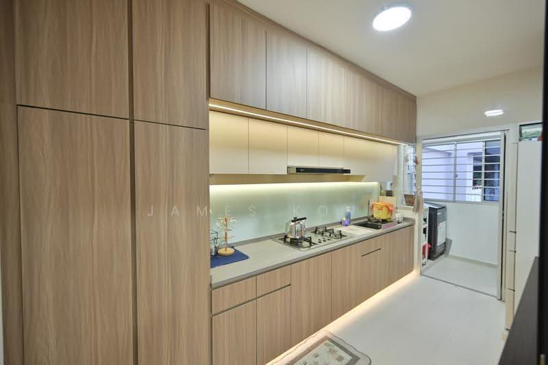 229B Sumang Lane, 229B Sumang Lane, Hougang / Punggol / Sengkang, 3 Bedrooms, 1,216 sqft, HDB Flat For Sale, by James Kong, 500276022 - Kitchen - PropertyGuru.com.sg